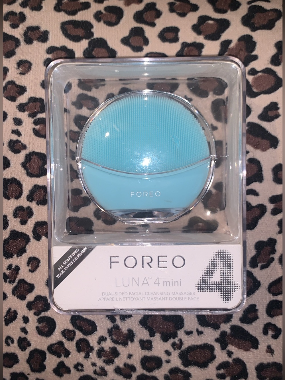 FOREO LUNA 4 Mini Facial Cleansing Massa